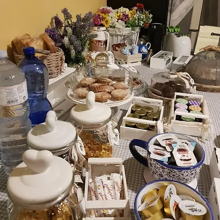 Degli Ulivi Bed & Breakfast 3*